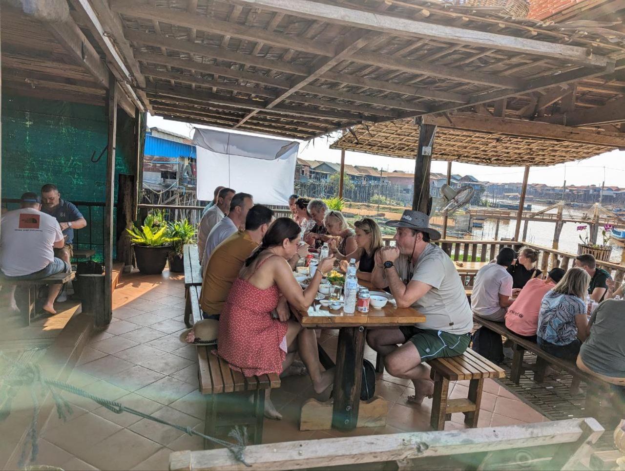 St 63 Home Stay & Tour Kampong Khleang Εξωτερικό φωτογραφία
