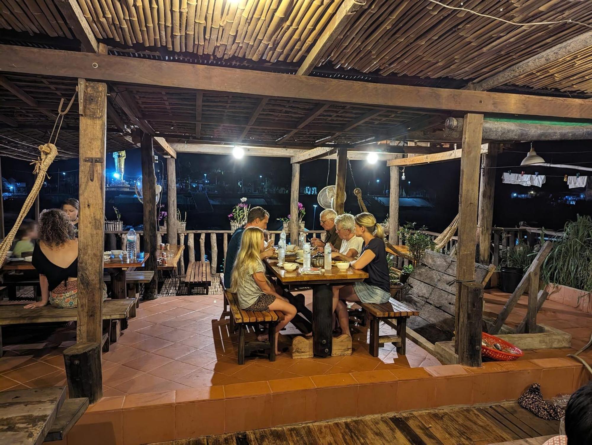 St 63 Home Stay & Tour Kampong Khleang Εξωτερικό φωτογραφία