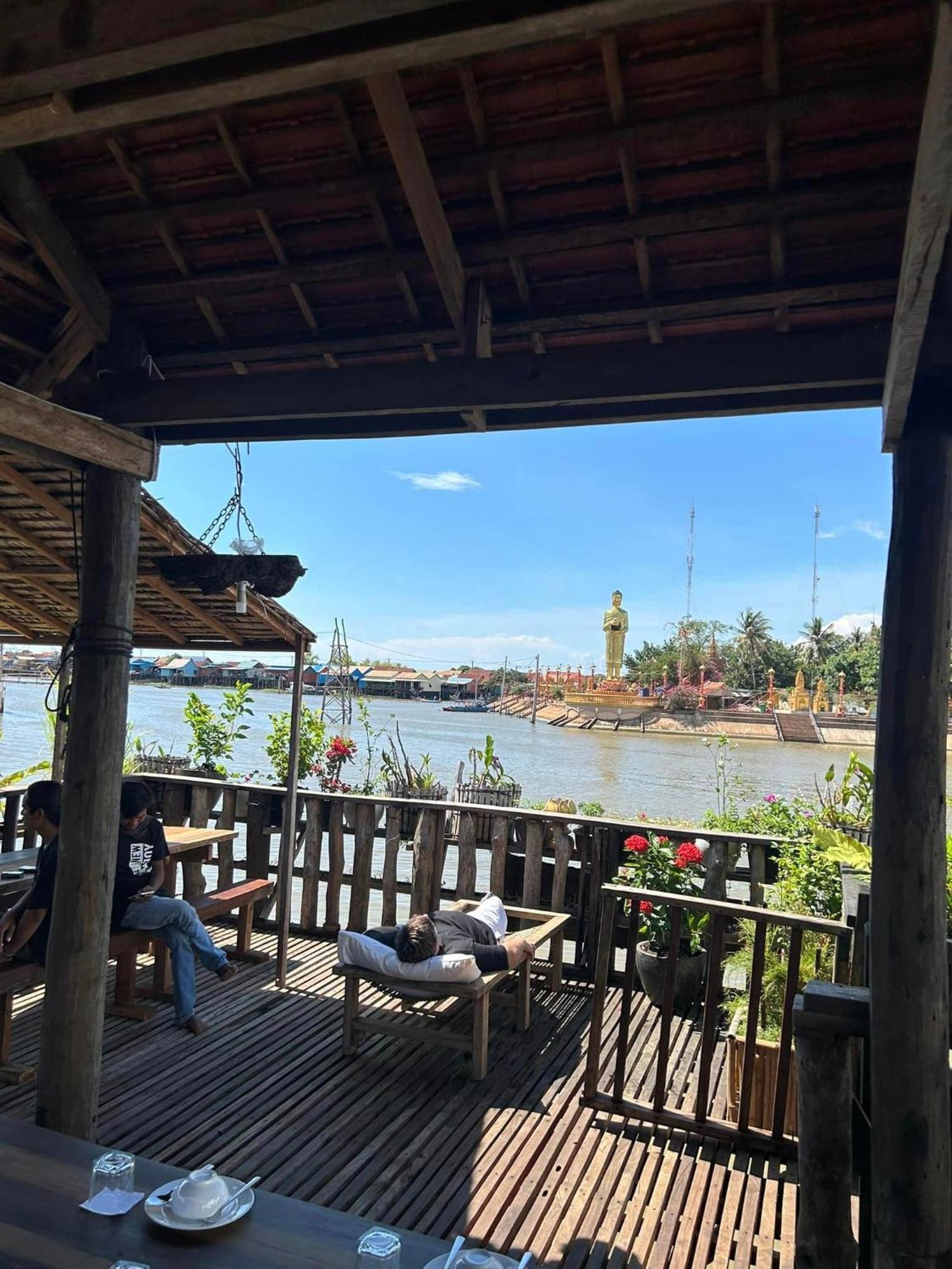 St 63 Home Stay & Tour Kampong Khleang Εξωτερικό φωτογραφία
