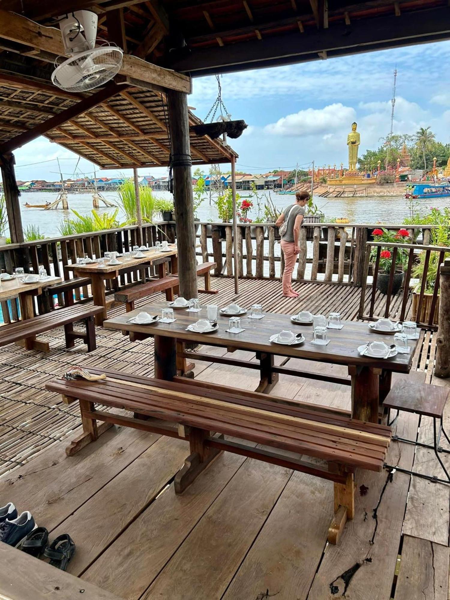St 63 Home Stay & Tour Kampong Khleang Εξωτερικό φωτογραφία